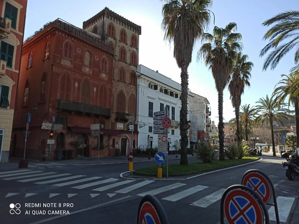 Silent Bay Historical Apartment Sestri Levante Italy