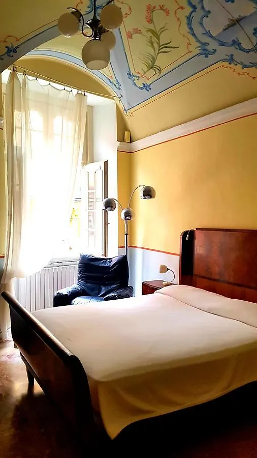 Silent Bay Historical Apartment Sestri Levante Italy